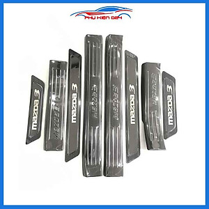 Ốp bậc cửa nẹp bước chân TITAN ô tô Mazda 3 2020-2021-2022 chống trầy bảo vệ xe