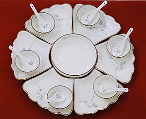 Bộ sản phẩm đĩa mặt trời hoa đào gốm sứ Bát Tràng 