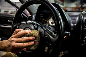 DUNG DỊCH DƯỠNG VÀ PHỤC HỒI BỀ MẶT DA CHEMICAL GUYS LEATHER CONDITIONER 473ML