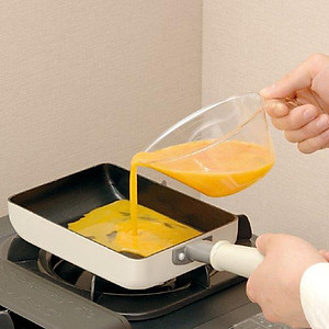 Ly Nhựa Đong Nước Inomata 1113 Nhật Bản