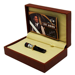 Tẩu Lọc Thuốc Cầm Tay 251ZB Họa Tiết Kim Tuyến Nổi Bật Cao Cấp ( Giao Màu Ngẫu Nhiên )