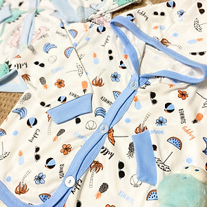 (5-13kg) ÁO KHOÁC NÓN CÀI NÚT CHO BÉ - HOẠ TIẾT GIAO NGẪU NHIÊN - MIATOP