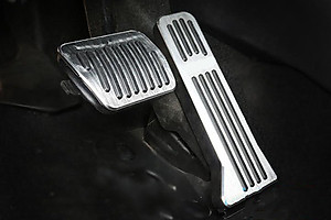 Bộ 2 ốp trang trí chân ga chân phanh xe mazda 6