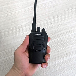 Bộ đàm Motorola GP-328Plus phiên bản nhỏ gọn. Công suất lớn 5W giúp phá vật cản tốt, đàm thoại liên tục 16 giờ – Hàng nhập khẩu