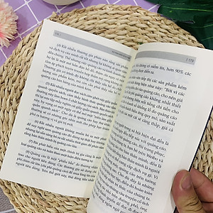 Sách Tư Duy Kinh Tế: 50 Bài Giảng Để Hiểu Quy Luật Làm Giàu