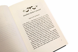 Dracula: Puffin Clothbound Classics