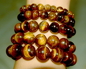 Vòng tay chuỗi đá mắt hổ tỳ hưu-nhiều cỡ ly