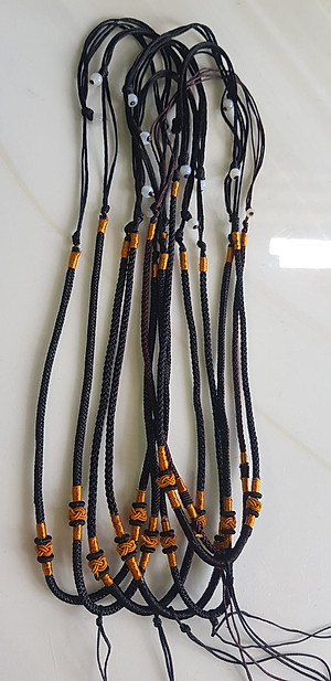 Sợi Dây Đeo cổ mới ĐEN Kiểu dạng rút đẹp Size 3mm x dài trồng cổ Anh Chị tự chỉnh theo ý 23cm - 30cm Phối với mặt Phật, mặt dây chuyền nam nữ đeo được hết rẻ đẹp ạ