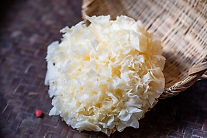 Nấm Tuyết Trắng Khô Không Tẩy Lý tưởng 70g
