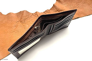 Ví Nam Da Bò NAPA Mềm Mại - Vân Tự Nhiên, Size Lớn, Thiết Kế Cổ Điển, Đơn Giản - Mỏng Nhẹ, Dáng Ngang - Gập 2, Ngăn Đựng Tiền Có Khóa Kéo, Nhiều Ngăn Để Giấy Tờ Tiện Dụng - Hàng Chính Hãng SAIGIO