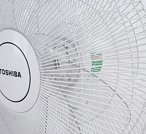 Quạt đứng Toshiba F-LSD10(H)VN - Màu Xám - Điều khiển từ xa núm xoay vô cực - 9 cánh - DC inverter tiết kiệm điện 70% - 26 tốc độ gió - Màn hình LED hiển thị - Hàng chính hãng, bảo hành 12 tháng, chất lượng Nhật Bản