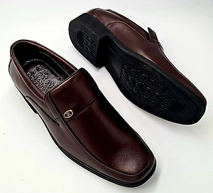 GIÀY NAM DA BÒ,QUAI CÓ GẮN KHUY CHỮ R ĐẸP MẮT