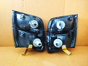 Bộ Đèn Xi Nhan Mitsubishi Pajero V31 V32 V33 V43 V46 (1998-2007)