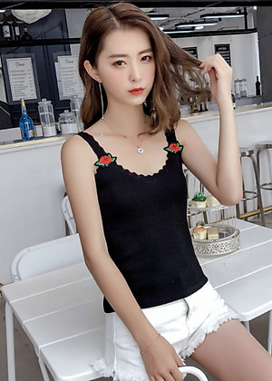 Áo Len Nữ Áo Kiểu Nữ Hai Dây Cổ Gợn Sóng Dễ Thương ALN026 MayHomes