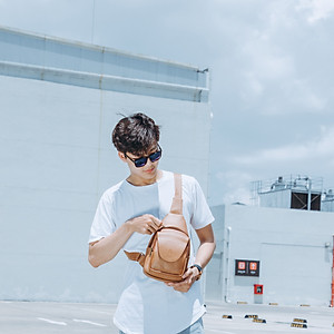Balo Lata ( Thời trang nam đi chơi cỡ nhỏ - Balo đeo chéo da BALC22 )
