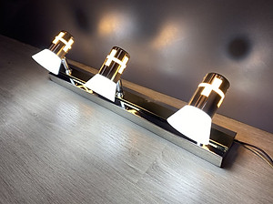 Đèn soi tranh - Đèn rọi gương LED POWE kiểu dáng sang trọng, tinh tế.