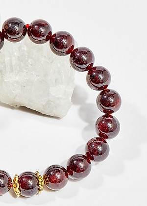 Vòng tay phong thủy nữ đá garnet charm dreamcatcher mạ vàng 24k 8mm mệnh hỏa , thổ - Ngọc Quý Gemstones