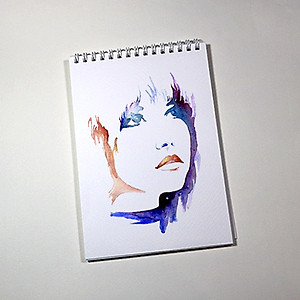 Sổ vẽ chuyên dụng A5 dòng cao cấp từ Ý, có vân màu trắng sang vẽ đẹp chì và màu nước lên màu giữ được độ trong, giấy dày định lượng 260gsm 15 tờ Green Art - Hàng chính hãng