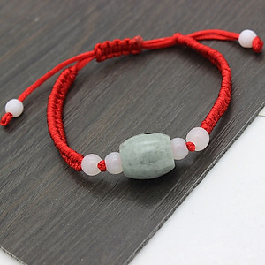 Combo Vòng đeo tay chỉ đỏ đính 5 hạt Ngọc Cẩm Thạch thiên nhiên 100%, Chu vi vòng 22cm, thiết kế co giãn, Kèm bản Photocopy GIẤY KIỂM ĐỊNH CỦA SJC LAB (Full mã số), KÈM túi đựng Cung Hỷ - MẪU CROWX.436B