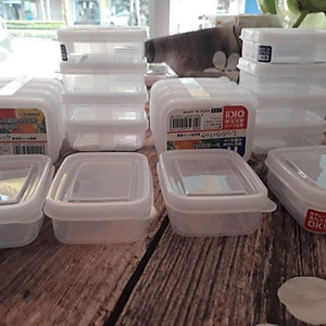 Combo 2 sản phẩm set 04 hộp chia thức 100ml và 70ml, không sản sinh ra các hoạt chất gây hại trong quá trình sử dụng - nội địa Nhật Bản 