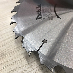 Lưỡi cắt  gỗ hợp kim 235x25.4mm 24 răng  B-17164 MAKITA