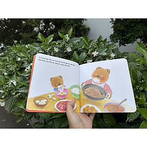 Chúc mừng năm mới - Sách tranh ehon Gấu con Kuma - Những chuyện nhỏ hàng ngày