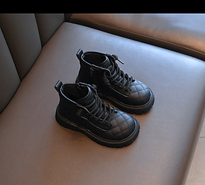 Giày boot cho bé phong cách dễ thương - GTE9110