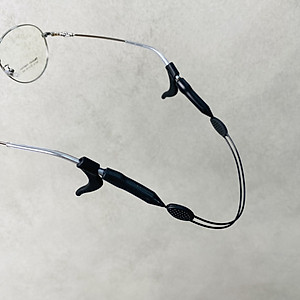 Dây và cặp cài tay silicon Ouress