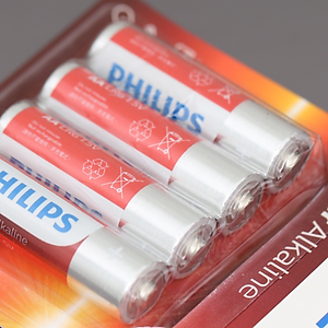 Pin kiềm AA Philips LR6P4B/97 vỉ 4 viên