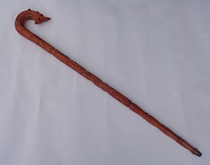 Gậy chống cho người già KT 90CM - Đầu thân chạm rông gỗ hương tự nhiên