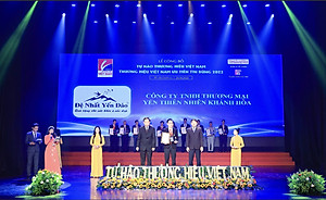 [TOP SALE] TỔ YẾN CHƯNG ĐÔNG TRÙNG HẠ THẢO 100% Tổ Yến Thật (Hàm Lượng 30%) (6 Lọ X 70ML) - Đệ Nhất Yến Đảo - Giảm Stress - Giảm Mệt Mỏi - Đẹp Da - Đẩy Lùi Lão Hóa - Điều Hòa Đường Huyết - Ổn Định Huyết Áp - Tăng Sức Đề Kháng - Tăng Sức Đề Kháng