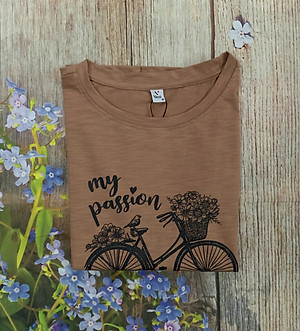 Áo Thun Ngắn Tay, Áo Phông Cộc Tay Nữ Vicci AP.01.1 chất liệu cotton vân gỗ phối hoạ tiết hình Xe đạp