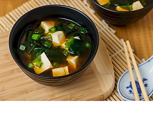 Canh Miso ăn liền (Rong biển, đậu hũ, hành lá) Nagatanien Instant Miso Soup Ingredients (Wakame, Tofu, Green Onion) 100g