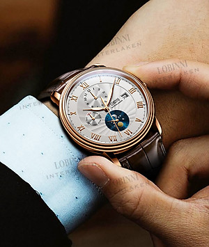 Đồng hồ nam chính hãng LOBINNI LB11023G-D1 Kính sapphire chống xước,chống nước 50m,mặt trắng vỏ vàng hồng dây da nâu xịn, thép không gỉ 316L,Đồng hồ cơ (Automatic) bảo hành 24 tháng,thiết kế đơn giản và sang trọng