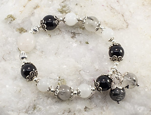 Vòng ta đá mặt trăng+ Onyx+ thách anh tóc đen thiên nhiên BlackMount #VT014