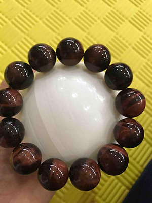 CHIẾC VÒNG ĐÁ MẮT HỔ ĐỎ NÂU TỰ NHIÊN CUNG SANH 16LY NAM MẠNG HỎA THỔ KIM