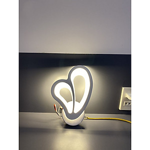 Đèn trang trí gắn tường hình cánh bướm 3 chế độ ánh sáng hiện đại