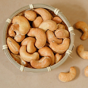 Hạt Điều Rang Mộc Vị Tự Nhiên - Thương Hiệu Holinut/500gr