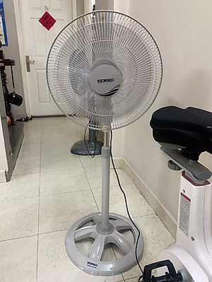 Quạt đứng thân sắt SENKO DTS1609 - Hàng chính hãng