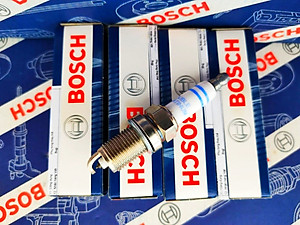 Bugi Bosch Chân Ngắn (Double Platinum) Tuýp 16 Ren 14 - Toyota Vios, Altis; Hyundai; Kia; Mitsubishi