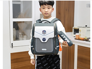 Balo học sinh tiểu học lớp 3 - 6 siêu nhẹ chống gù chống nước cao cấp phong cách mới