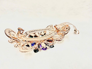 Kẹp Tóc Sườn, Kẹp Tóc Sau Đính Đá Bông Hoa – Món Quà Từ Tình Yêu Dành Cho Mẹ và Bà