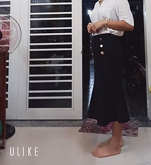 Chân Váy Nữ Công Sở New Design Thiết kế Dáng Váy Đuôi Cá ,Dài 64cm, Phối Nút Kiểu Phom Ôm Body Gợi Cảm, Vải Tốt  Co Giãn CV0015