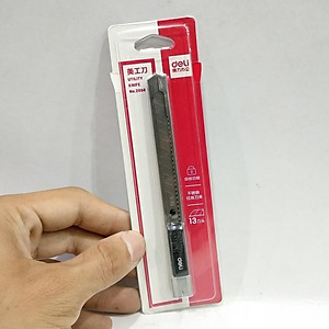 Dao rọc giấy Deli chất liệu kim loại với lưỡi thép SK5, 1 cái - 2058