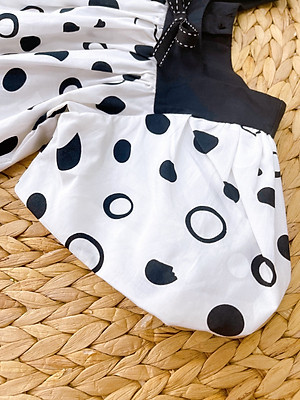 Váy Đầm Tay Chuông Cổ Vuông Chấm Bi Đen SoraChan - M039