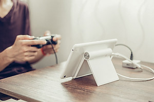 Giá đỡ Máy tính bảng năng động UGREEN LP115 30485 - Hàng chính hãng