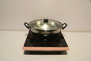  Bếp Điện Từ Đơn 2000W FUJIKA FJ-BT1920 Kèm Nồi Lẩu Inox Điều Khiển Cảm Ứng Mặt Kính Cao Cấp-Hàng Chính Hãng 