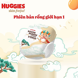 Tã quần Huggies Skin Perfect phiên bản Rồng giới hạn Mega Jumbo M98+4 miếng với 2 vùng thấm giảm kích ứng da