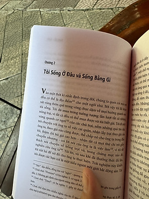 (Ấn bản bỏ túi) WALDEN - MỘT MÌNH SỐNG TRONG RỪNG  - Henry David Thoreau - Hiếu Tân dịch  - NXB Tri Thức