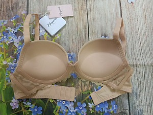 Áo ngực nữ Marguerite 22132 có gọng, mút vừa nâng đẩy ngực tạo khe